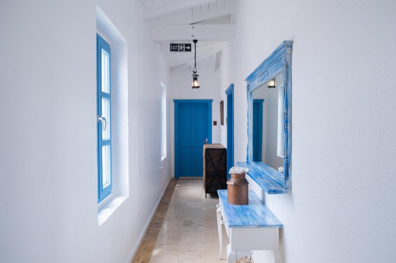 Bay C Hotel Alacatı Bagian luar foto