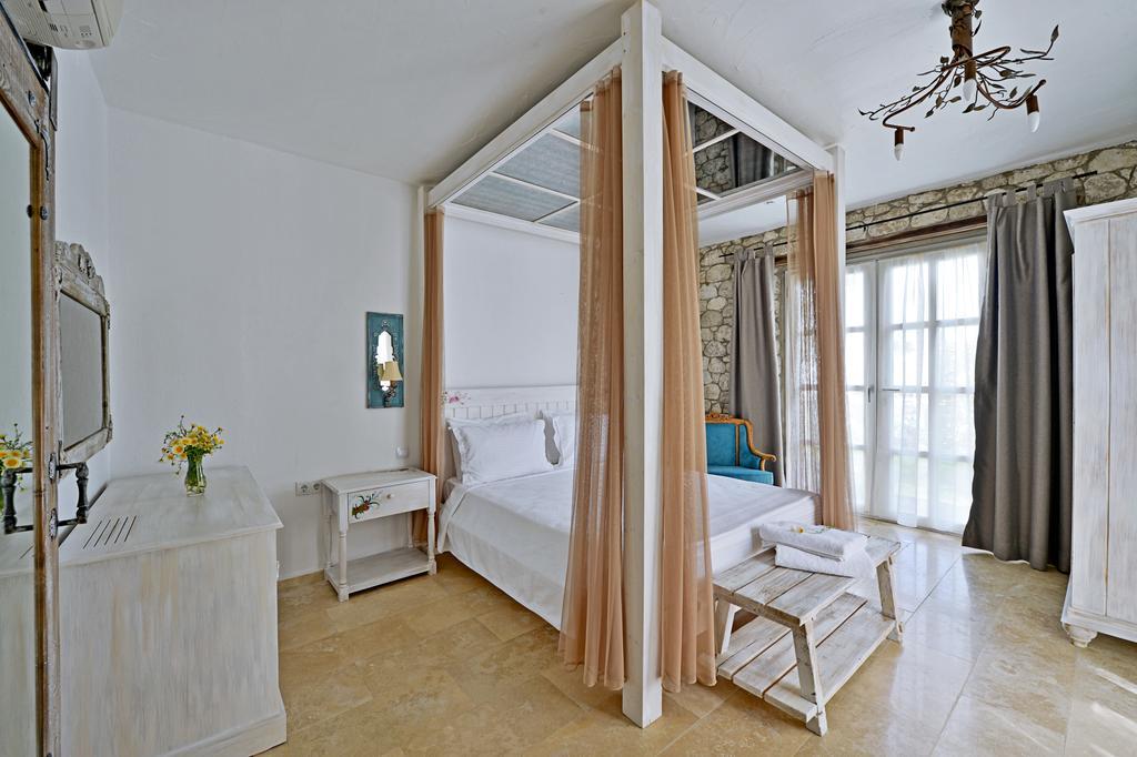 Bay C Hotel Alacatı Ruang foto